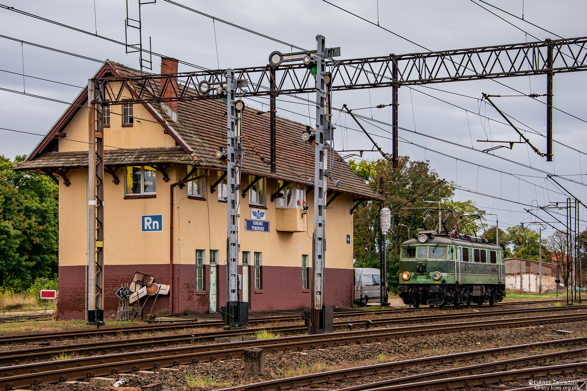 Wstaje nowy dzień
